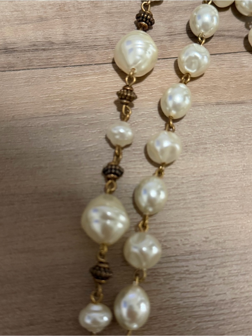 Classic Cream Pearl Beaded Necklace - Picture 3 of 4
